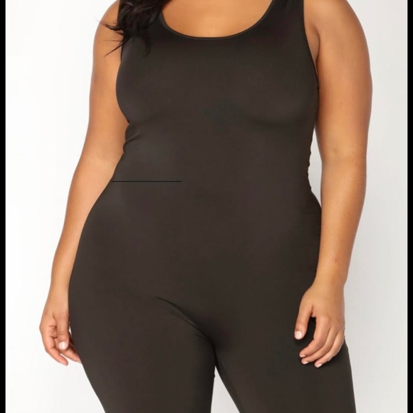 Fashion Nova Nova Boost jumpsuit size 1X NEW!! -- MUST HAVE casual or sexy dress - Picture 3 of 8